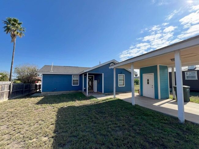 property at 2128 Retama Dr