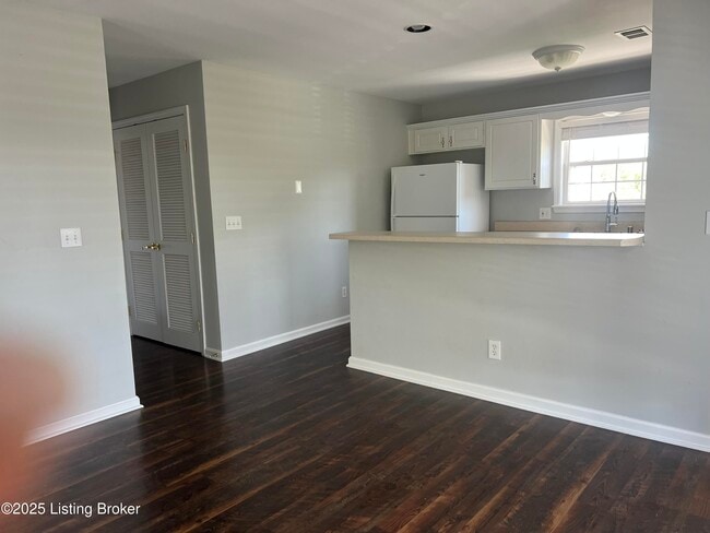 458 Dean Taylor Ct in Simpsonville, KY - Building Photo - Building Photo