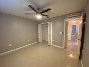 8575 105th Ct in Vero Beach, FL - Building Photo - Building Photo