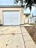 15309 Kamary Ln in San Antonio, TX - Building Photo