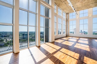 The Museum Tower in Houston, TX - Foto de edificio - Interior Photo
