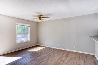 Holloway Street Apartments in Lafayette, IN - Building Photo - Building Photo