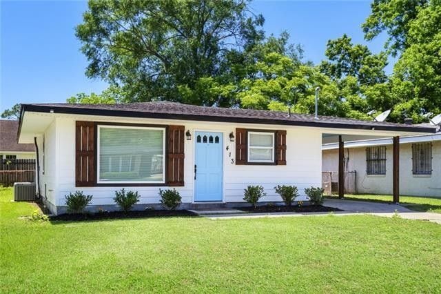 property at 413 River Oaks Dr