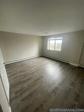 4380 N Main St in Fall River, MA - Building Photo - Building Photo