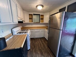 509 Scenic Park Dr in Creve Coeur, IL - Building Photo - Building Photo