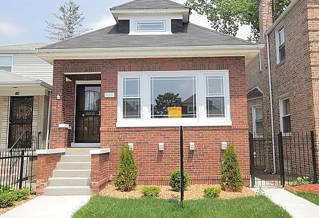 property at 536 E 88th Pl