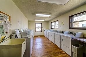 1043 Enterprise Ave in Dickinson, ND - Building Photo - Building Photo