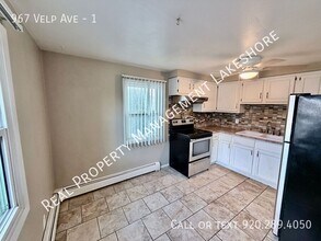 967 Velp Ave in Green Bay, WI - Building Photo - Building Photo