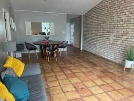 712 Continental Dr in Brownsville, TX - Building Photo