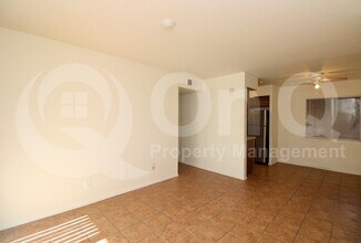 1810 E Blacklidge Dr in Tucson, AZ - Building Photo - Building Photo