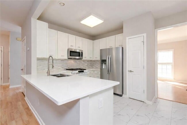 3418 Rose Arbor Ct in Atlanta, GA - Building Photo - Building Photo