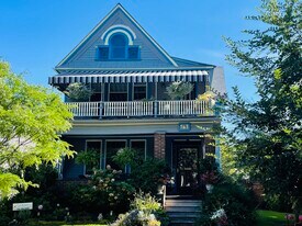 763 Columbus Pky in Buffalo, NY - Building Photo