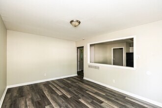 56 Cady Dr in St. Louis, MO - Building Photo - Building Photo