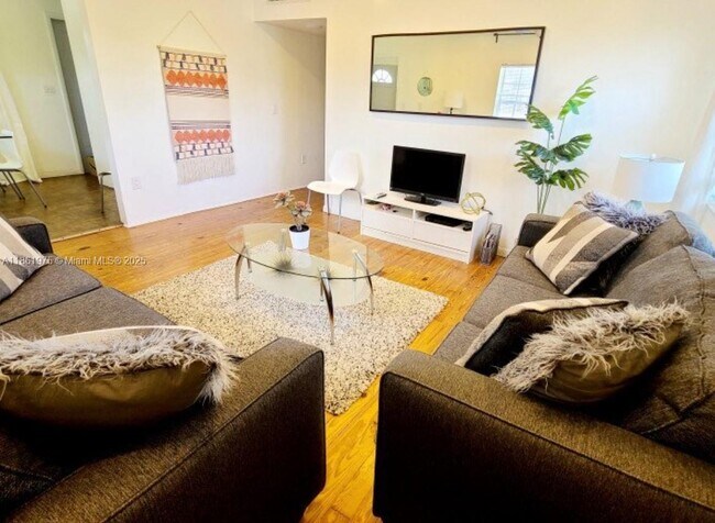 233 80th St in Miami Beach, FL - Building Photo - Building Photo