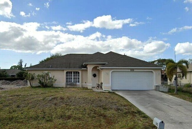 302 NW 2nd Pl