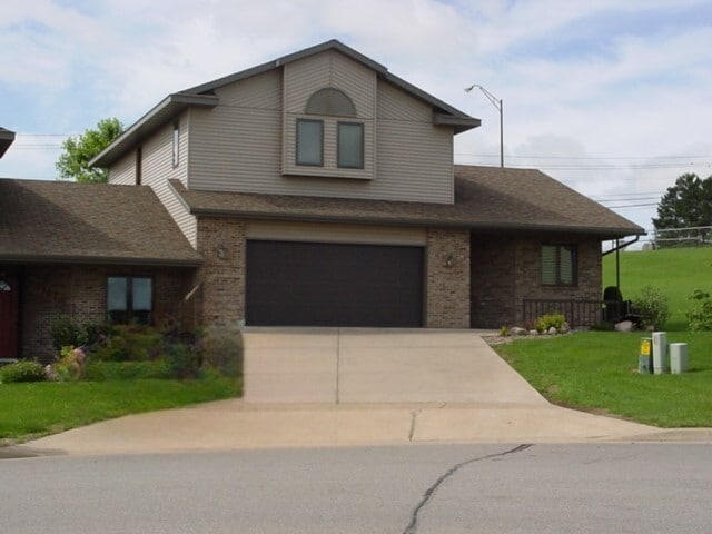property at 1509 Kenwood Dr
