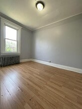 130 Wade St, Unit 3 in Jersey City, NJ - Building Photo - Building Photo