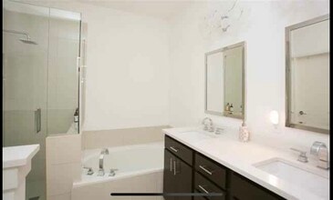 6737 Firenze Ln in Frisco, TX - Foto de edificio - Building Photo