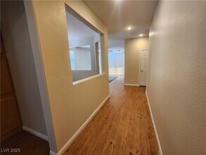 6229 Majestic Hills Ave in Las Vegas, NV - Building Photo - Building Photo