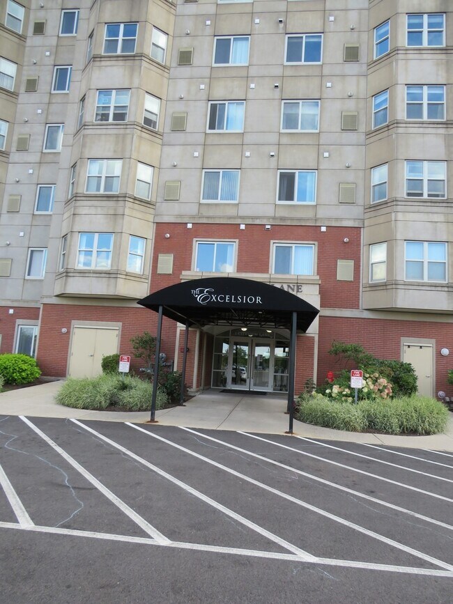 1 Cityview Ln in Quincy, MA - Building Photo - Building Photo