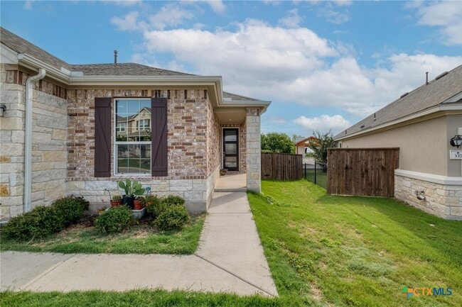 property at 333 Fort William St