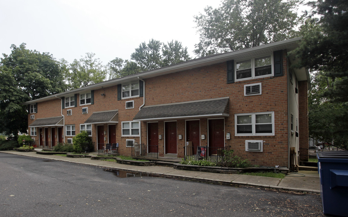 25 W Linden Ave in Collingswood, NJ - Building Photo