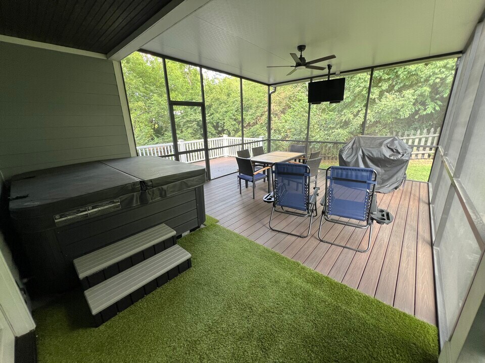 528 Stevenson St in Nashville, TN - Building Photo