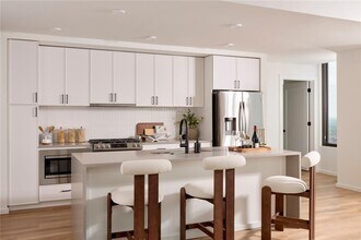 1081 Juniper St NE in Atlanta, GA - Building Photo - Building Photo