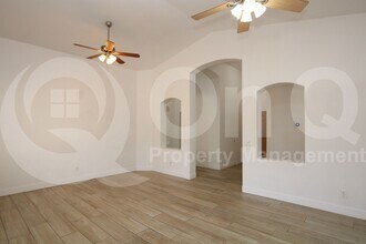 1673 E Wildhorse Pl in Chandler, AZ - Building Photo - Building Photo