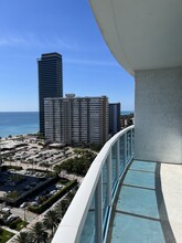 1945 S Ocean Dr, Unit 1714 in Hallandale Beach, FL - Building Photo - Building Photo