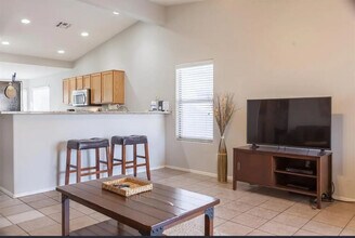 2821 N 107th Dr in Avondale, AZ - Building Photo - Building Photo