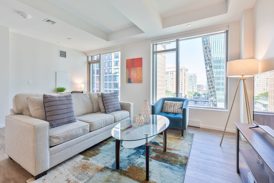 131 Seaport Blvd in Boston, MA - Building Photo