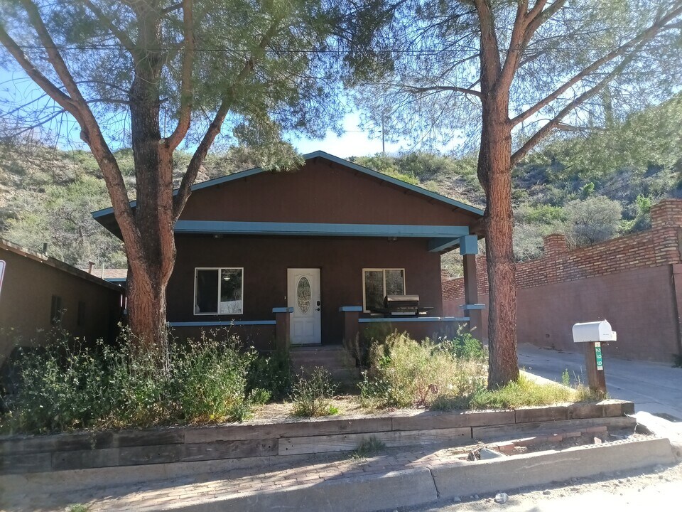 299 Altarest Ave, Unit 1611 - B-405 - B in Miami, AZ - Building Photo