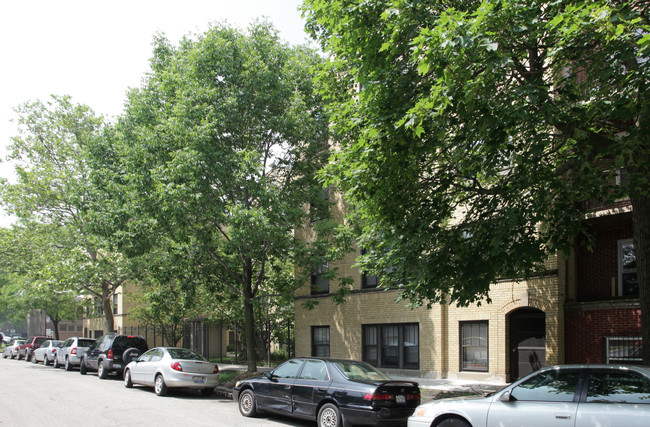 Harper Center in Chicago, IL - Foto de edificio - Building Photo