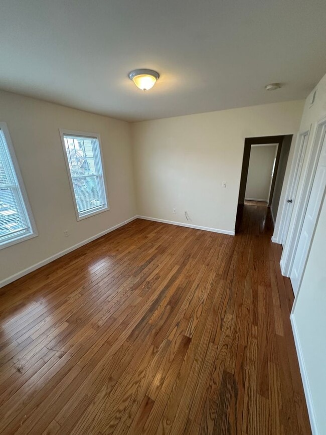 227-231-231 Spring St in Bridgeport, CT - Building Photo - Building Photo