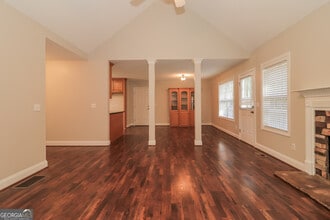 13 Windrush Dr in White, GA - Building Photo - Building Photo