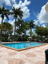 7900 Camino Cir in Miami, FL - Building Photo - Building Photo