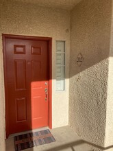 10224 Penrith Ave in Las Vegas, NV - Building Photo - Building Photo