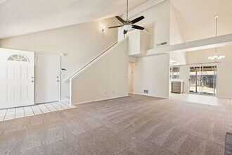 8840 N Barton Ave in Fresno, CA - Building Photo - Building Photo