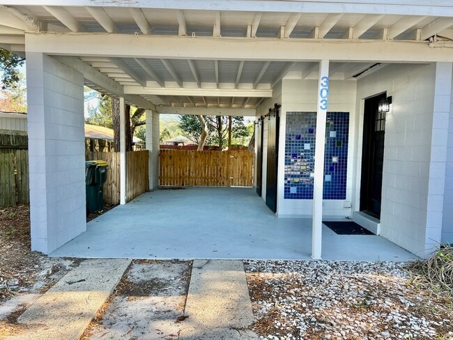 303 Smith Dr NE in Fort Walton Beach, FL - Building Photo - Building Photo