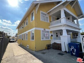 708 W Vernon Ave in Los Angeles, CA - Building Photo - Building Photo