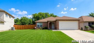 5715 Lovett Oaks in San Antonio, TX - Building Photo