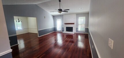 4323 Chadwell Ln in Charlotte, NC - Building Photo - Building Photo