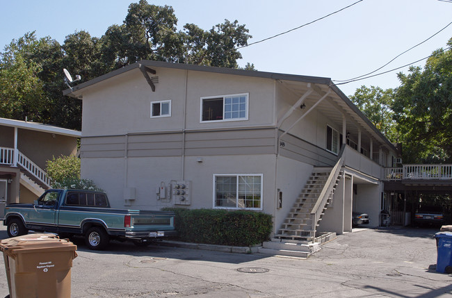 849 Robinson St in Martinez, CA - Building Photo - Building Photo