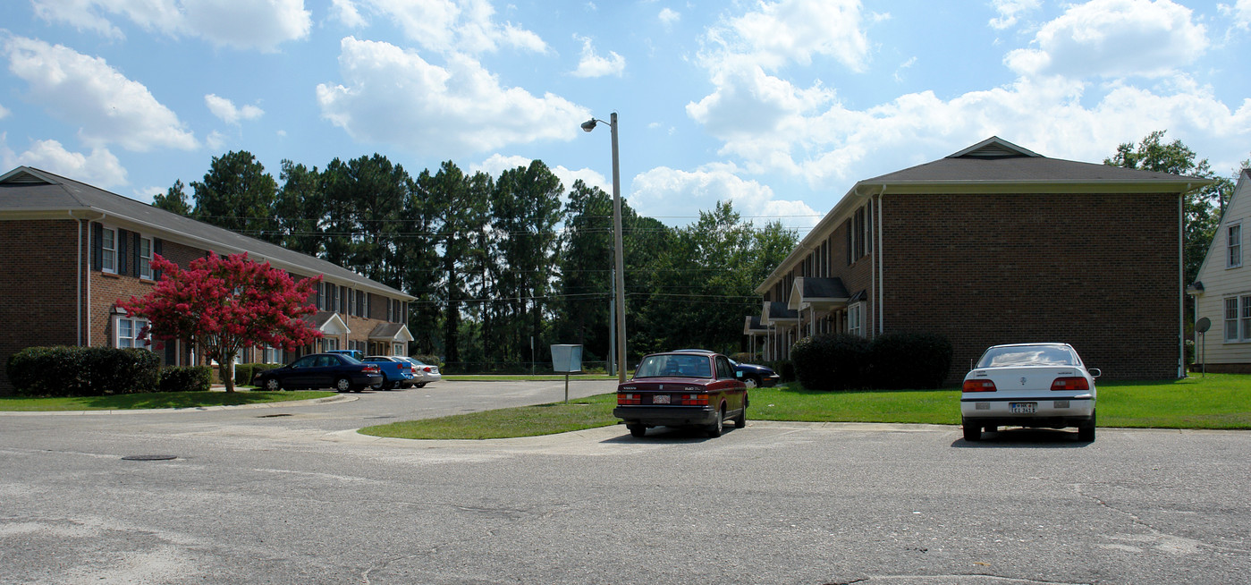 2600-2625 Berma Ct in Fayetteville, NC - Building Photo