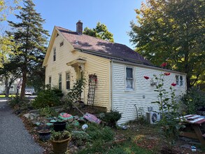 153 High St in Norwell, MA - Building Photo - Building Photo