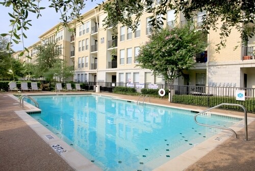 Homes of Parker Commons in Fort Worth, TX - Foto de edificio
