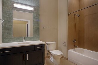 33 Rogers St, Unit T31 in Cambridge, MA - Building Photo - Building Photo