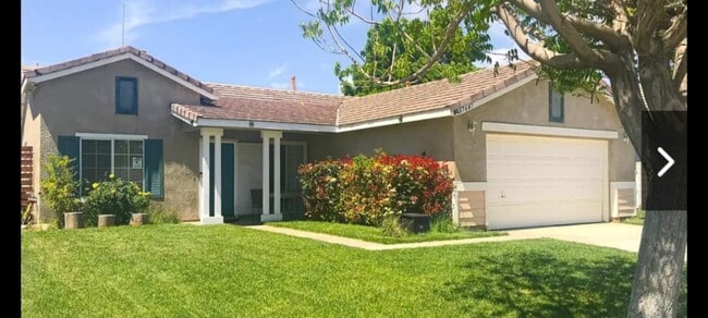 37647 Hammer St in Palmdale, CA - Foto de edificio - Building Photo