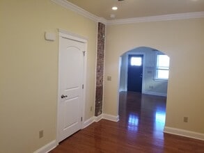 956 Meade Ave, Unit 1 in Scranton, PA - Foto de edificio - Building Photo